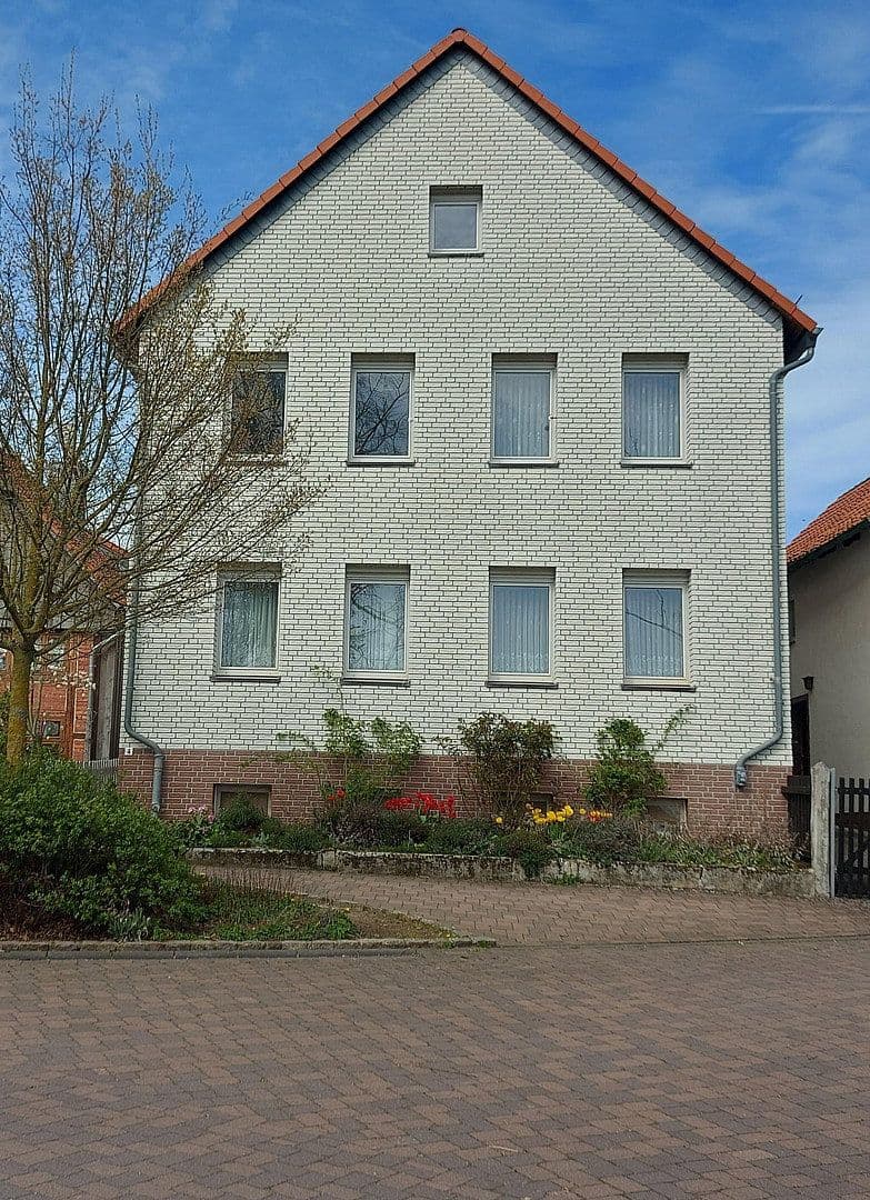 Prodej domu 160 m², pozemek 371 m², Hohenhameln, Dolní Sasko Prodej domu 160 m², pozemek 371 m², Hohenhameln, Dolní Sasko