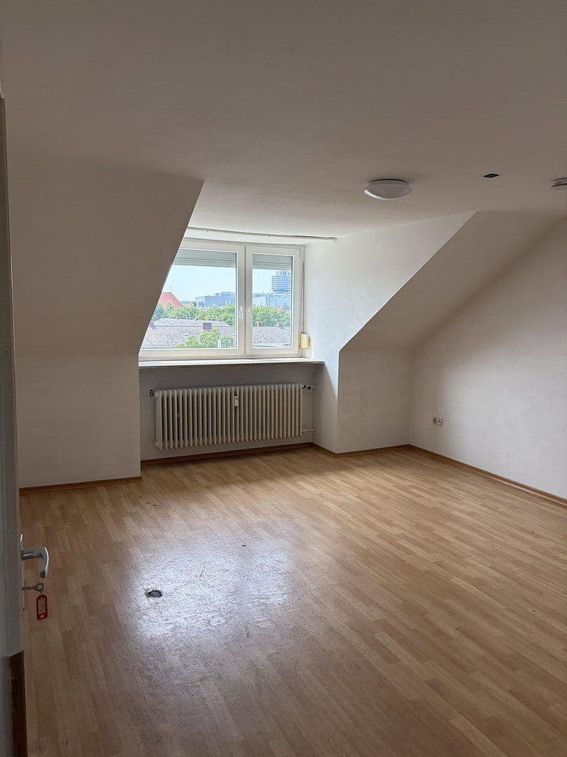 Pronájem bytu 2+1 66 m², Moosacherstraße 5, München, Bavorsko Pronájem bytu 2+1 66 m², Moosacherstraße 5, München, Bavorsko