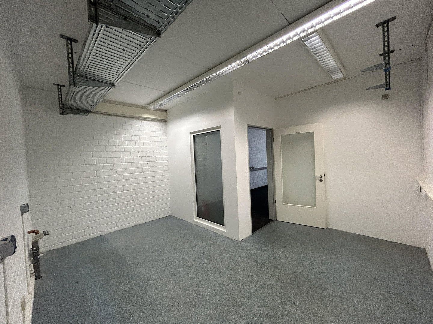 Pronájem kanceláře 1.000 m², Emscherstr. 14, Gelsenkirchen, Severní Porýní-Vestfálsko Pronájem kanceláře 1.000 m², Emscherstr. 14, Gelsenkirchen, Severní Porýní-Vestfálsko