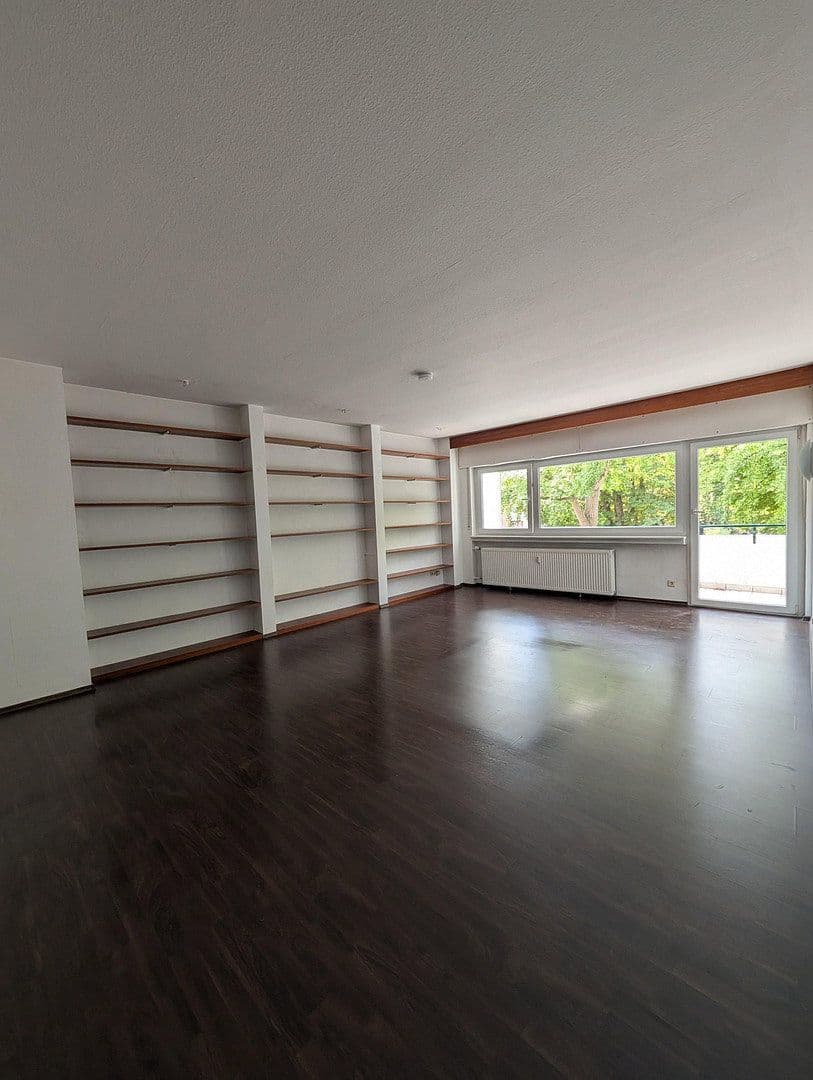 Pronájem bytu 4+1 113 m², Badener Str. 16a, Durlach, Bádensko-Württembersko Pronájem bytu 4+1 113 m², Badener Str. 16a, Durlach, Bádensko-Württembersko