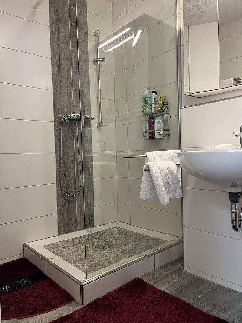 Prodej domu 105 m², pozemek 143 m², Radevormwald, Severní Porýní-Vestfálsko Prodej domu 105 m², pozemek 143 m², Radevormwald, Severní Porýní-Vestfálsko