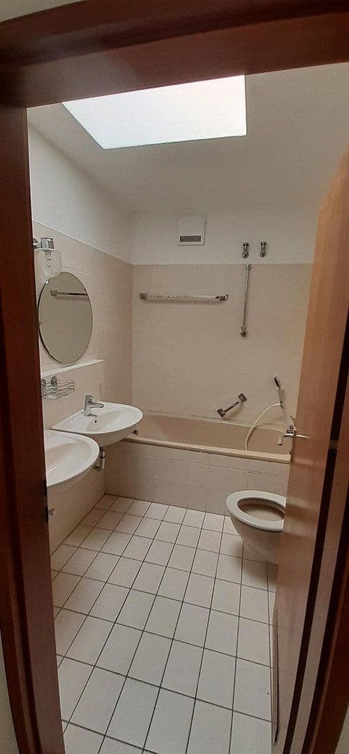 Pronájem domu 99 m², pozemek 72 m², Gerlingen, Bádensko-Württembersko Pronájem domu 99 m², pozemek 72 m², Gerlingen, Bádensko-Württembersko