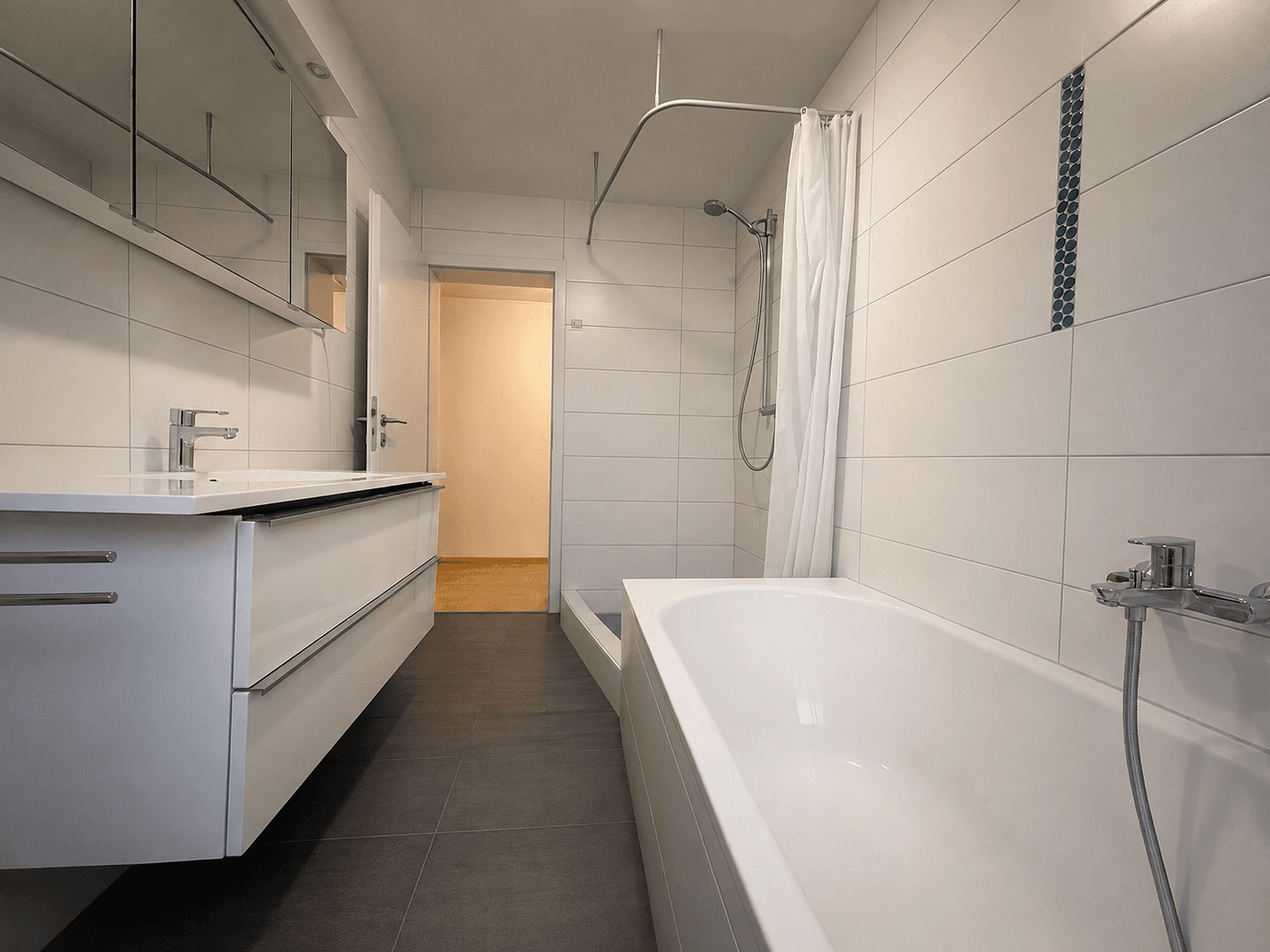 Prodej domu 265 m², pozemek 282 m², Rottweil, Bádensko-Württembersko Prodej domu 265 m², pozemek 282 m², Rottweil, Bádensko-Württembersko