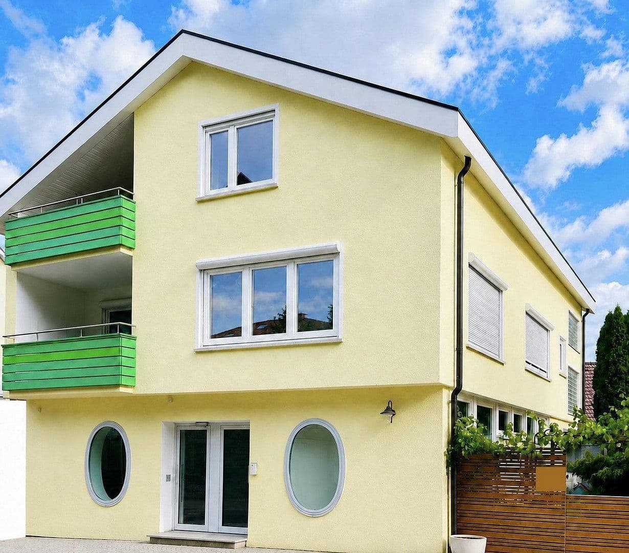 Prodej domu 265 m², pozemek 282 m², Rottweil, Bádensko-Württembersko Prodej domu 265 m², pozemek 282 m², Rottweil, Bádensko-Württembersko