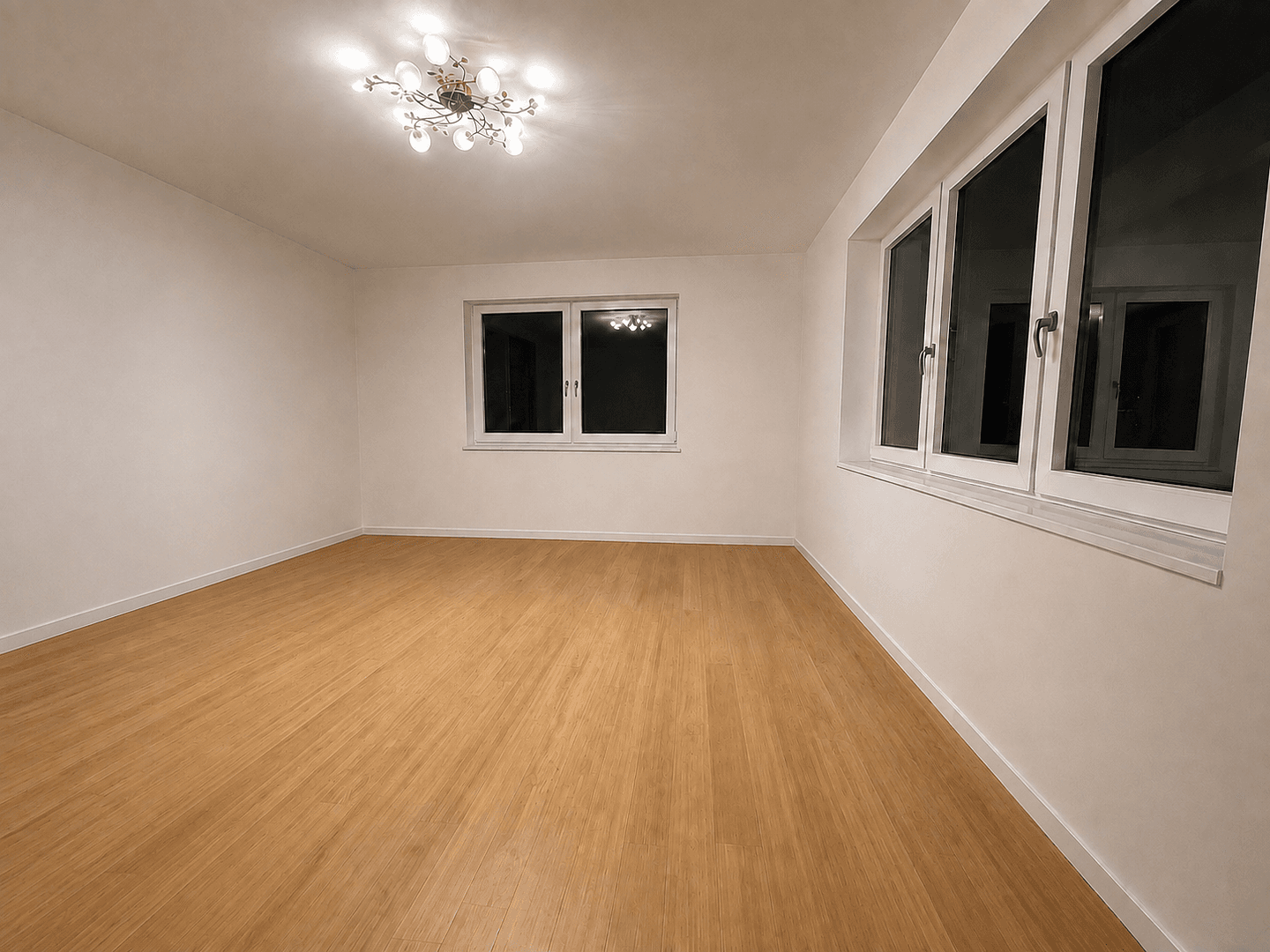 Prodej domu 265 m², pozemek 282 m², Rottweil, Bádensko-Württembersko Prodej domu 265 m², pozemek 282 m², Rottweil, Bádensko-Württembersko