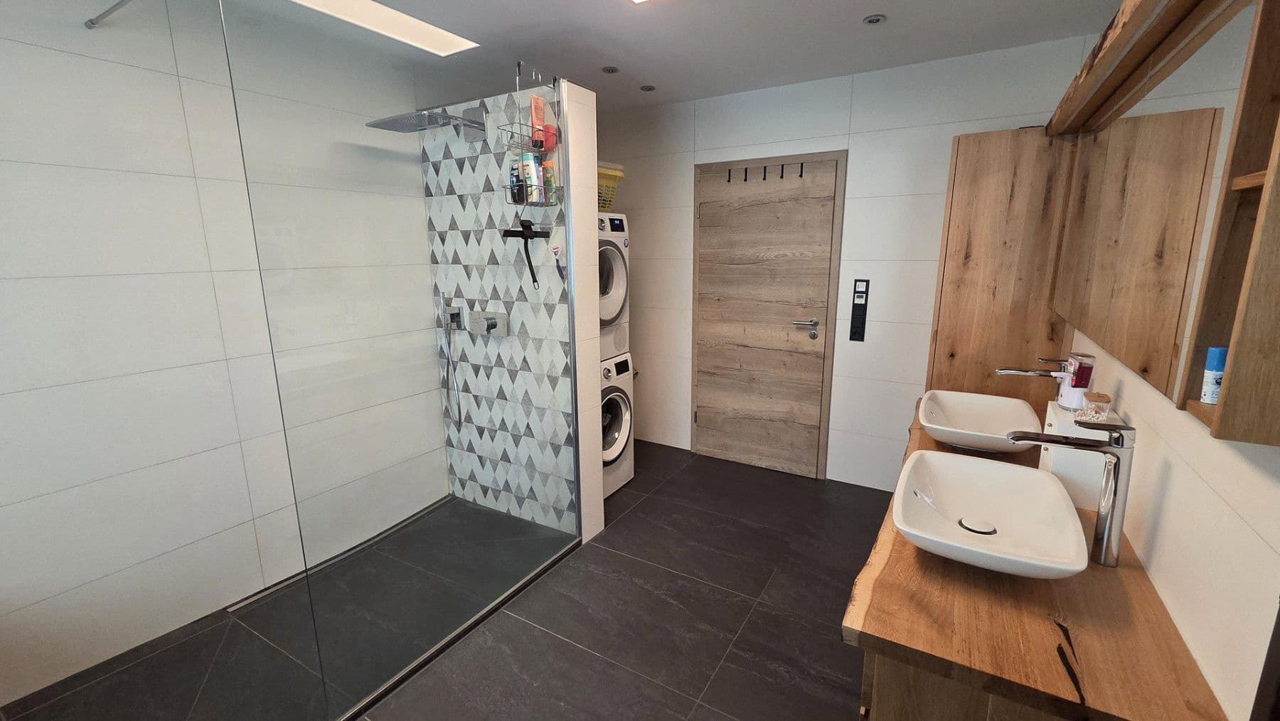 Pronájem bytu 6+1 156 m², Uehlfeld, Bavorsko Pronájem bytu 6+1 156 m², Uehlfeld, Bavorsko