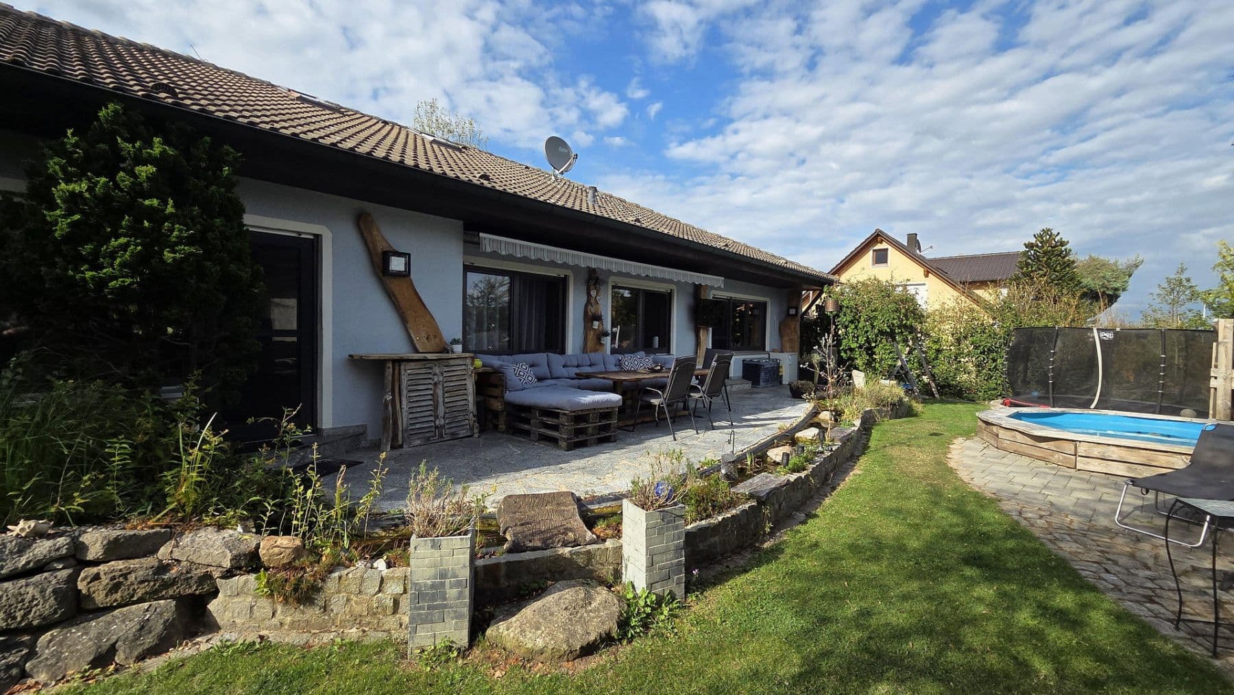 Pronájem bytu 6+1 156 m², Uehlfeld, Bavorsko Pronájem bytu 6+1 156 m², Uehlfeld, Bavorsko