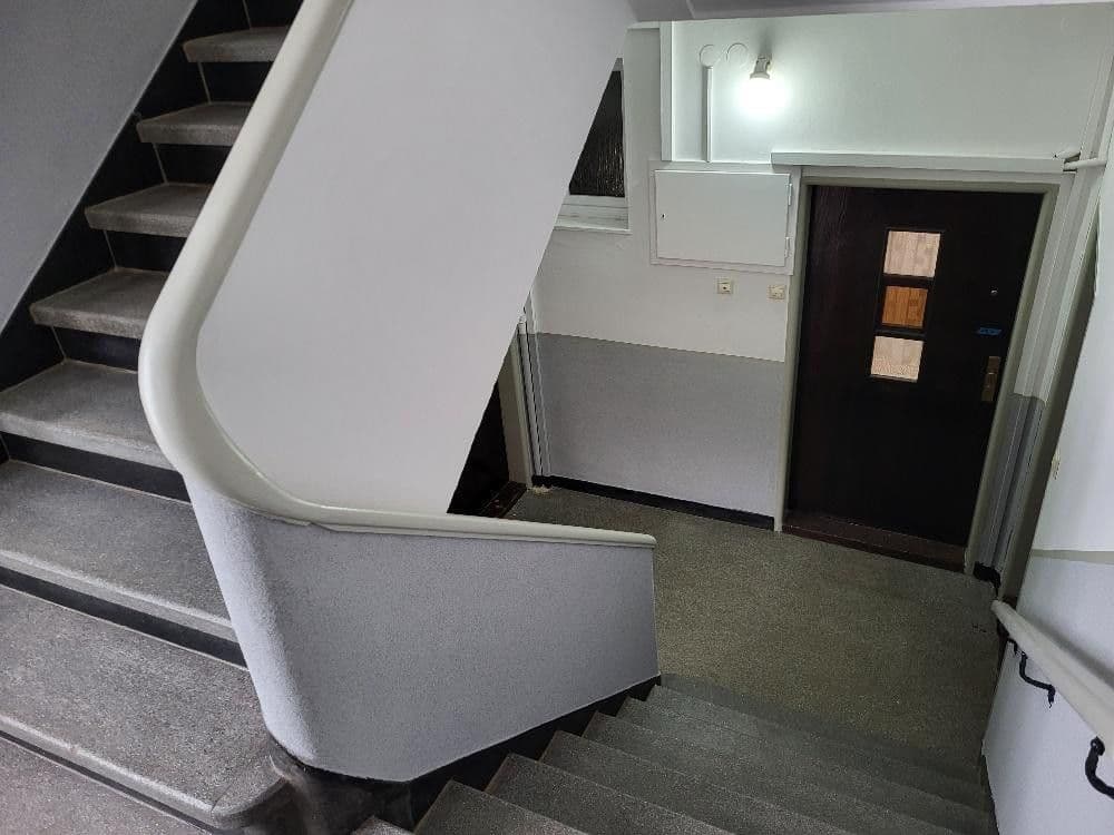 Pronájem bytu 2+1 60 m², Auerbacher Str. 16, Rodewisch, Sasko Pronájem bytu 2+1 60 m², Auerbacher Str. 16, Rodewisch, Sasko