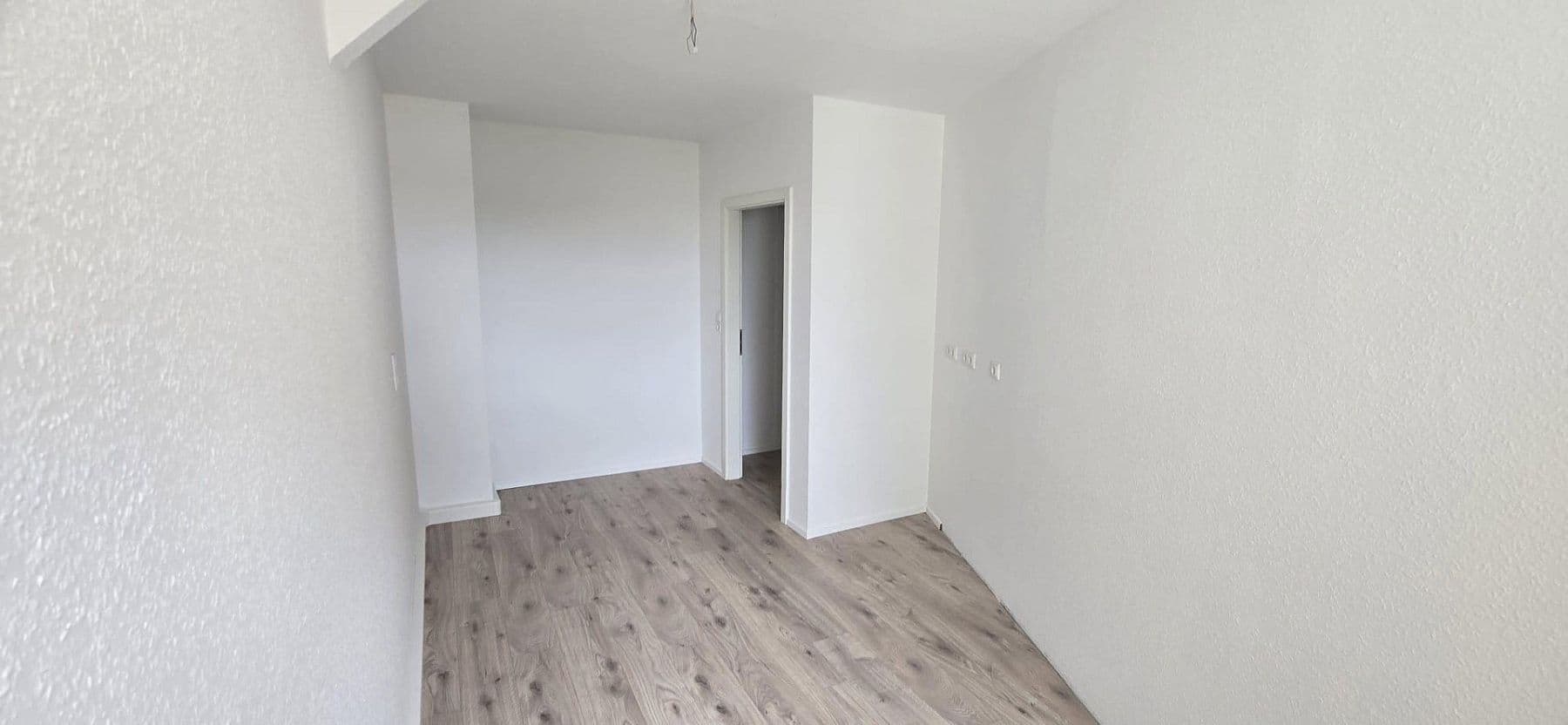Pronájem bytu 2+1 51 m², Moritz-Löscher-Straße 22, Reichenbach, Sasko Pronájem bytu 2+1 51 m², Moritz-Löscher-Straße 22, Reichenbach, Sasko