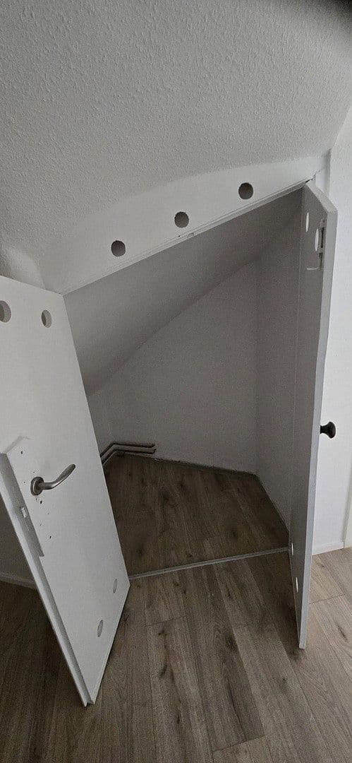 Pronájem bytu 2+1 51 m², Moritz-Löscher-Straße 22, Reichenbach, Sasko Pronájem bytu 2+1 51 m², Moritz-Löscher-Straße 22, Reichenbach, Sasko