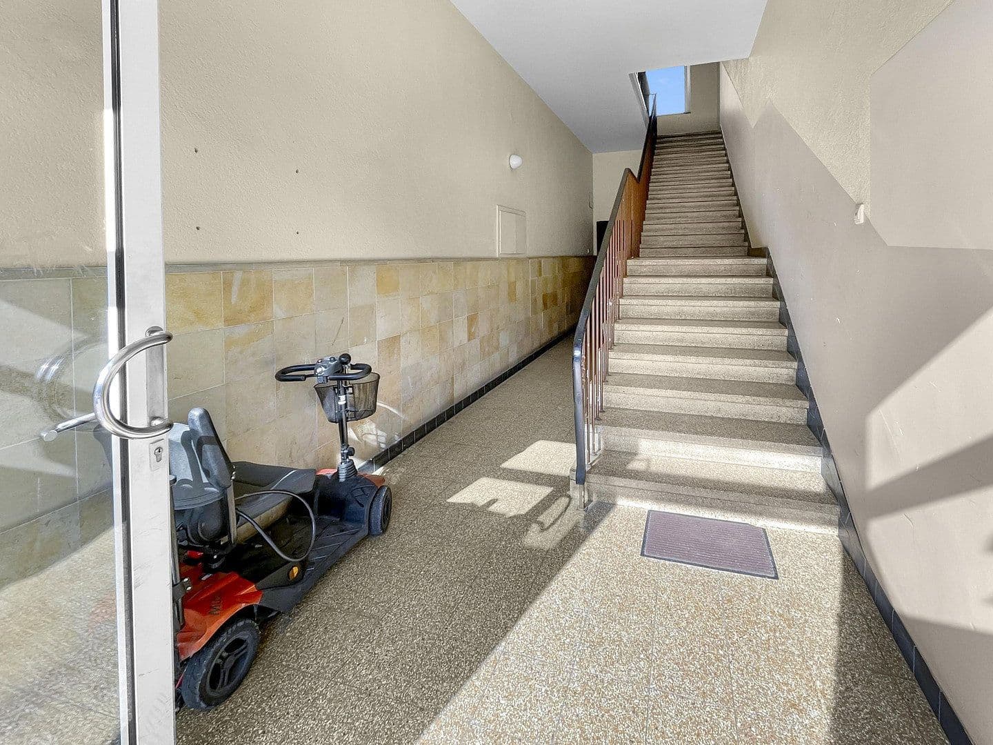 Pronájem bytu 1+1 35 m², Hildesheimer Str. 223, Hannover, Dolní Sasko Pronájem bytu 1+1 35 m², Hildesheimer Str. 223, Hannover, Dolní Sasko