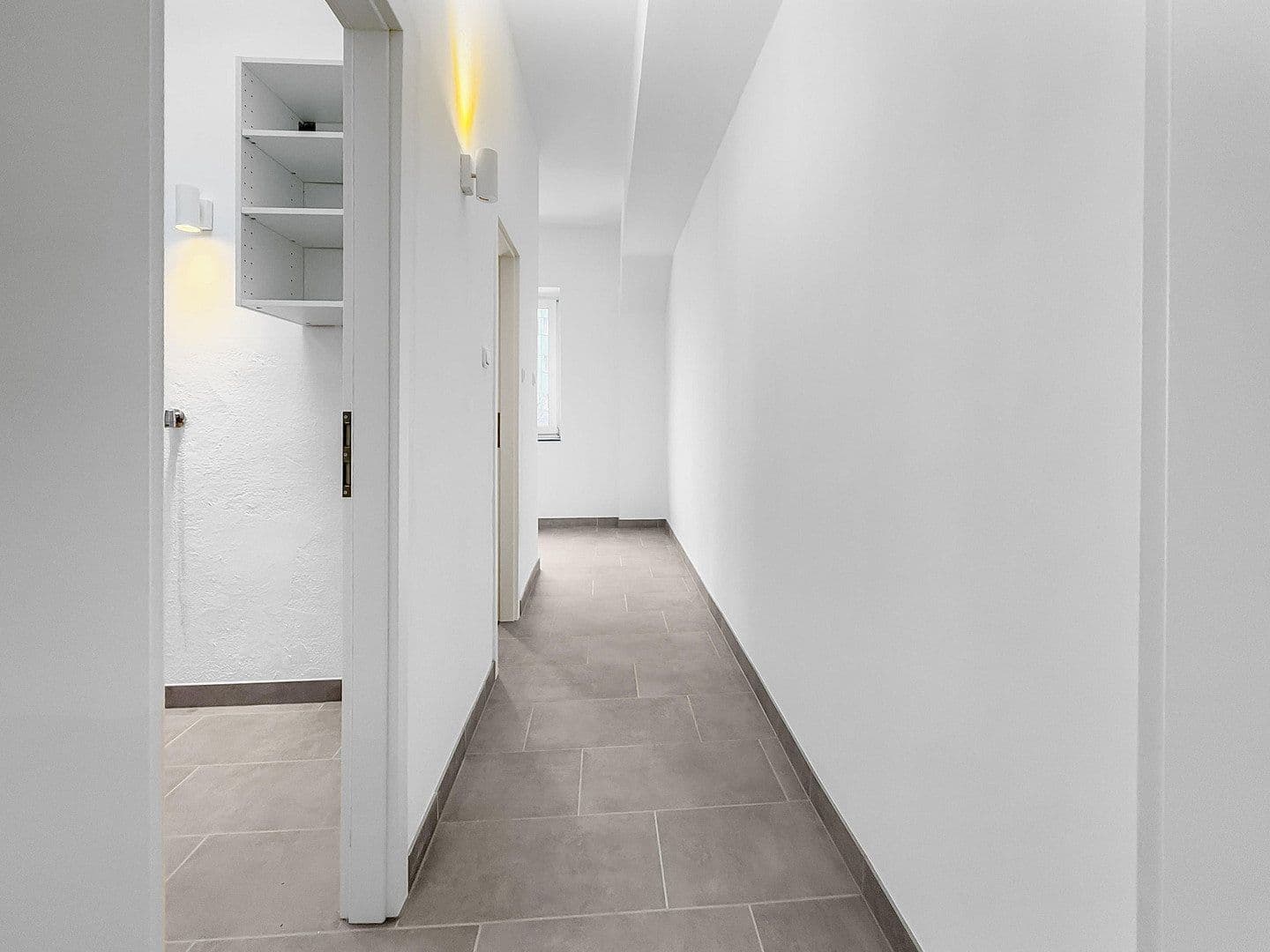 Pronájem bytu 1+1 35 m², Hildesheimer Str. 223, Hannover, Dolní Sasko Pronájem bytu 1+1 35 m², Hildesheimer Str. 223, Hannover, Dolní Sasko
