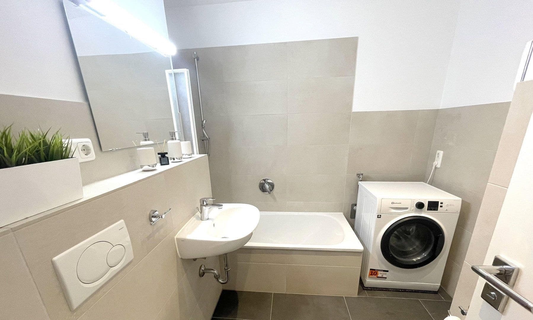 Prodej bytu 3+1 79 m², Blumenauerstrasse 4, München, Bavorsko Prodej bytu 3+1 79 m², Blumenauerstrasse 4, München, Bavorsko