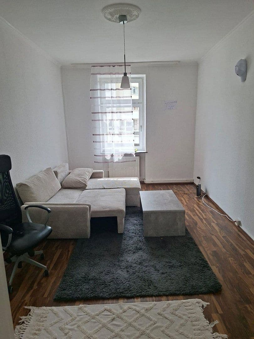 Pronájem bytu 2+1 54 m², Friedrich-Engels-Straße 25, Hanau, Hessen Pronájem bytu 2+1 54 m², Friedrich-Engels-Straße 25, Hanau, Hessen