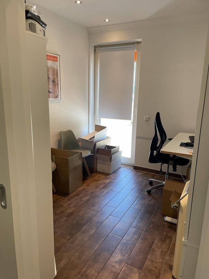 Pronájem kanceláře 80 m², Pfarrer-Reukes-Str. 12, Gronau, Severní Porýní-Vestfálsko Pronájem kanceláře 80 m², Pfarrer-Reukes-Str. 12, Gronau, Severní Porýní-Vestfálsko
