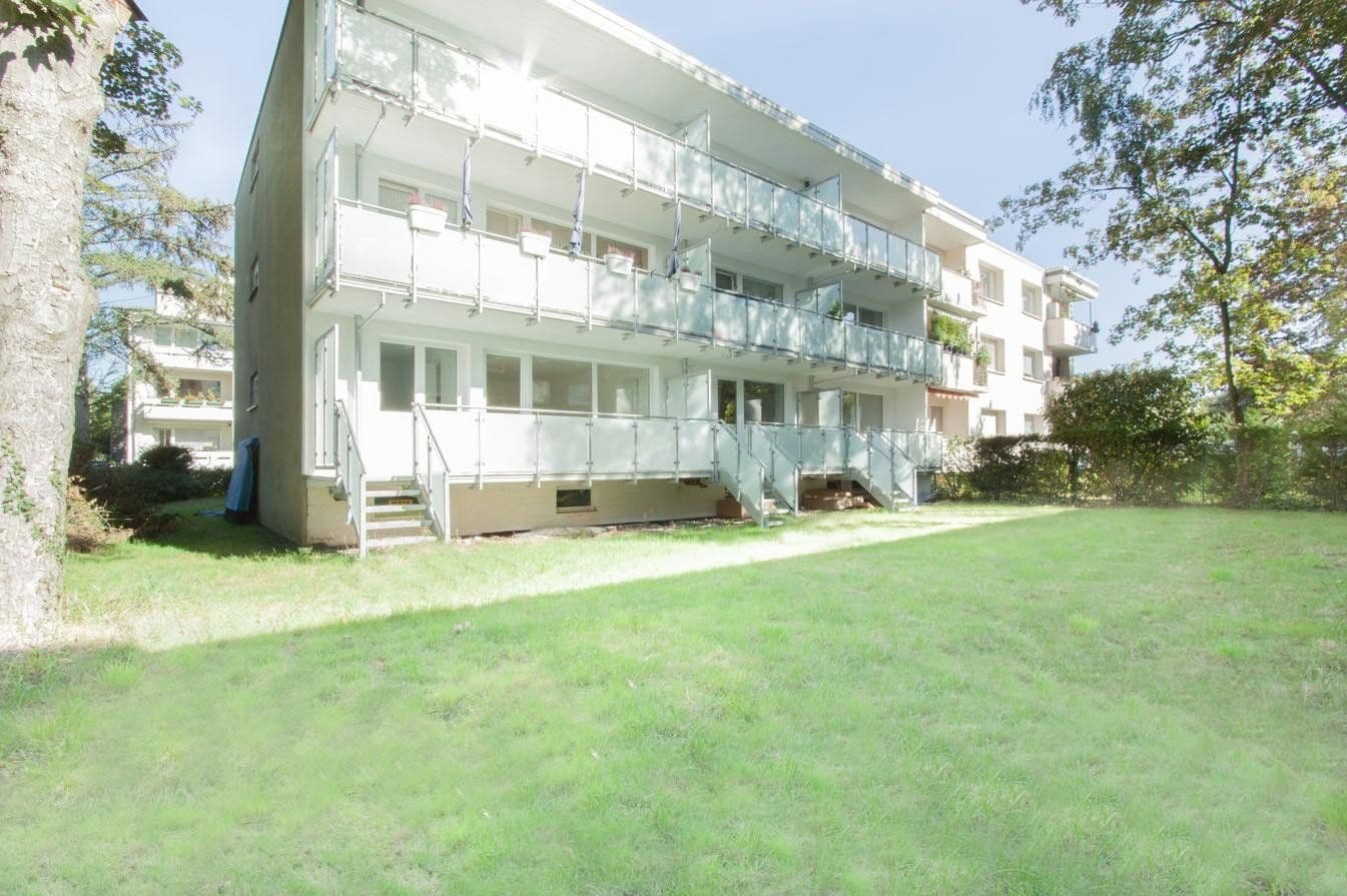 Pronájem bytu 3+1 90 m², Arnold-Schönberg-Str. 5, Düsseldorf, Severní Porýní-Vestfálsko Pronájem bytu 3+1 90 m², Arnold-Schönberg-Str. 5, Düsseldorf, Severní Porýní-Vestfálsko