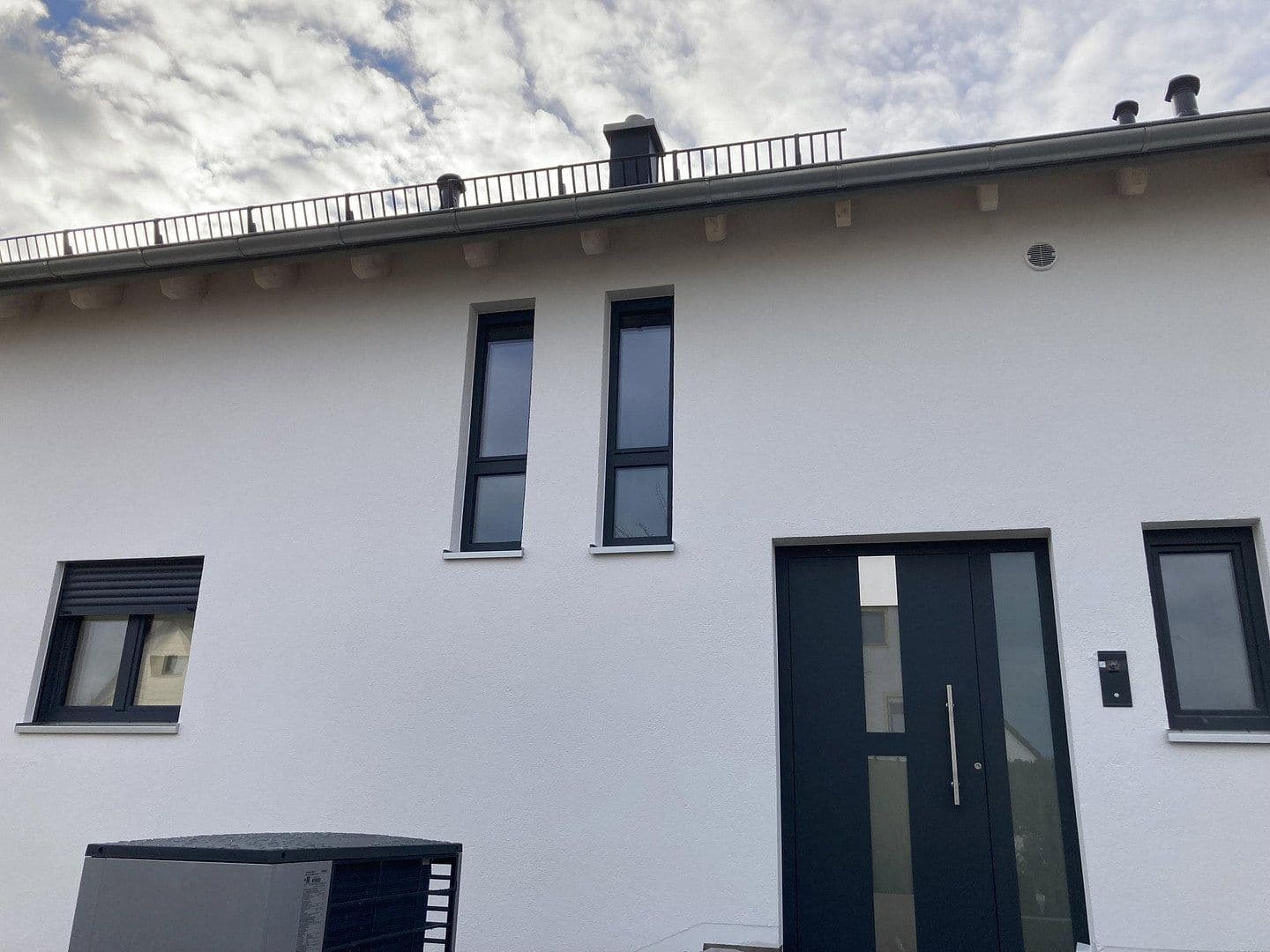 Pronájem domu 177 m², pozemek 548 m², Biberbach, Bavorsko Pronájem domu 177 m², pozemek 548 m², Biberbach, Bavorsko
