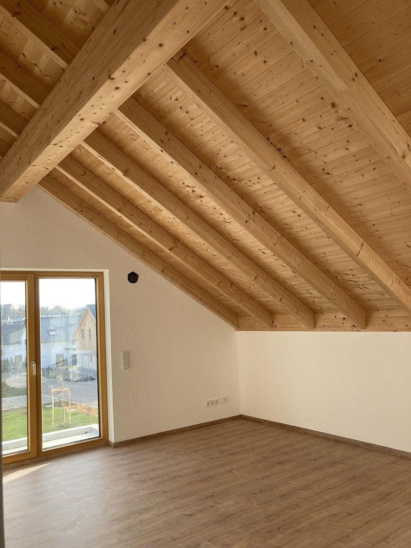 Pronájem domu 177 m², pozemek 548 m², Biberbach, Bavorsko Pronájem domu 177 m², pozemek 548 m², Biberbach, Bavorsko