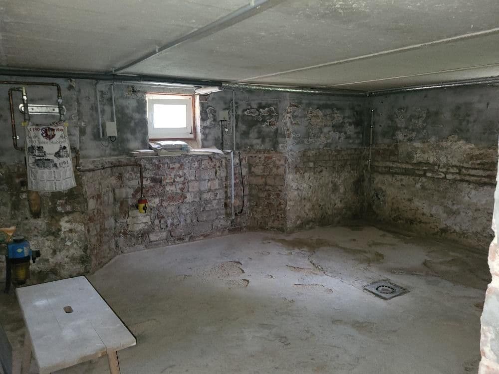 Prodej domu 200 m², pozemek 570 m², Treuen, Sasko Prodej domu 200 m², pozemek 570 m², Treuen, Sasko