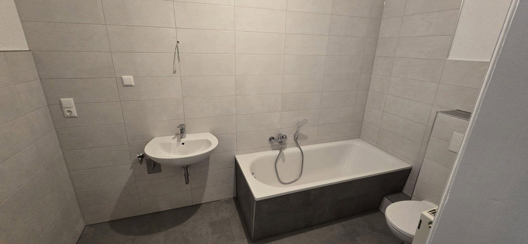Pronájem bytu 2+1 67 m², Moritz-Löscher-Straße 22, Reichenbach, Sasko Pronájem bytu 2+1 67 m², Moritz-Löscher-Straße 22, Reichenbach, Sasko