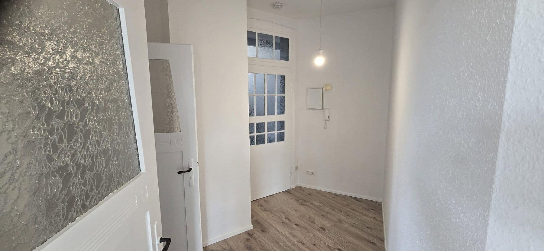 Pronájem bytu 2+1 67 m², Moritz-Löscher-Straße 22, Reichenbach, Sasko Pronájem bytu 2+1 67 m², Moritz-Löscher-Straße 22, Reichenbach, Sasko