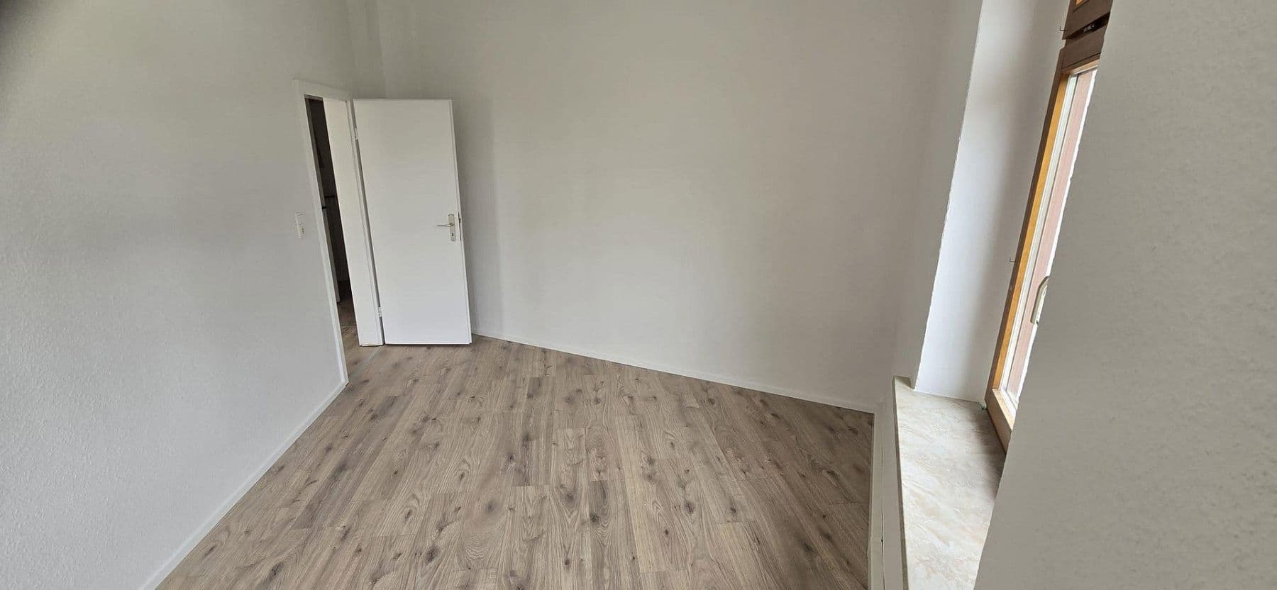 Pronájem bytu 2+1 67 m², Moritz-Löscher-Straße 22, Reichenbach, Sasko Pronájem bytu 2+1 67 m², Moritz-Löscher-Straße 22, Reichenbach, Sasko