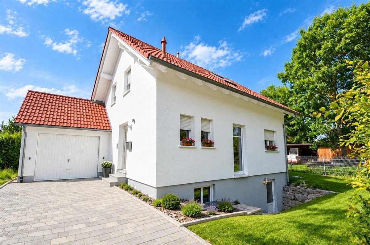Prodej domu 143 m², pozemek 555 m², Rottweil, Bádensko-Württembersko Prodej domu 143 m², pozemek 555 m², Rottweil, Bádensko-Württembersko