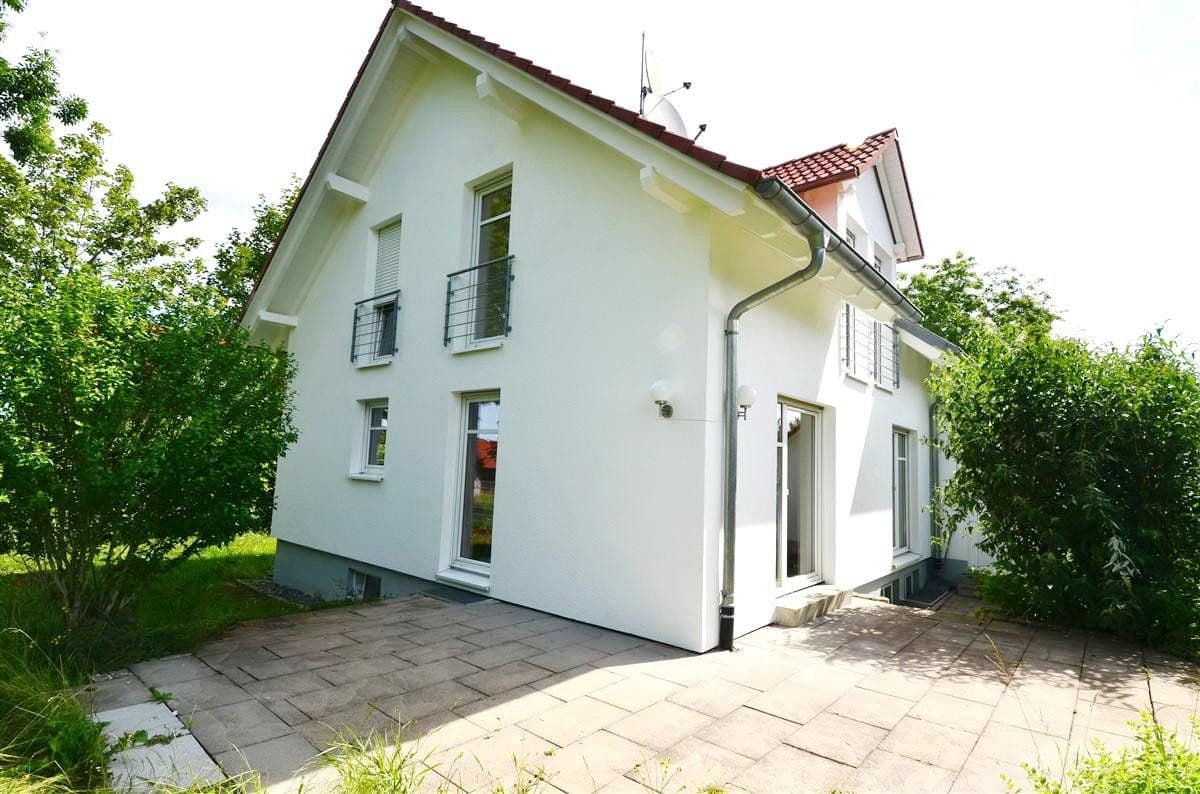 Prodej domu 143 m², pozemek 555 m², Rottweil, Bádensko-Württembersko Prodej domu 143 m², pozemek 555 m², Rottweil, Bádensko-Württembersko