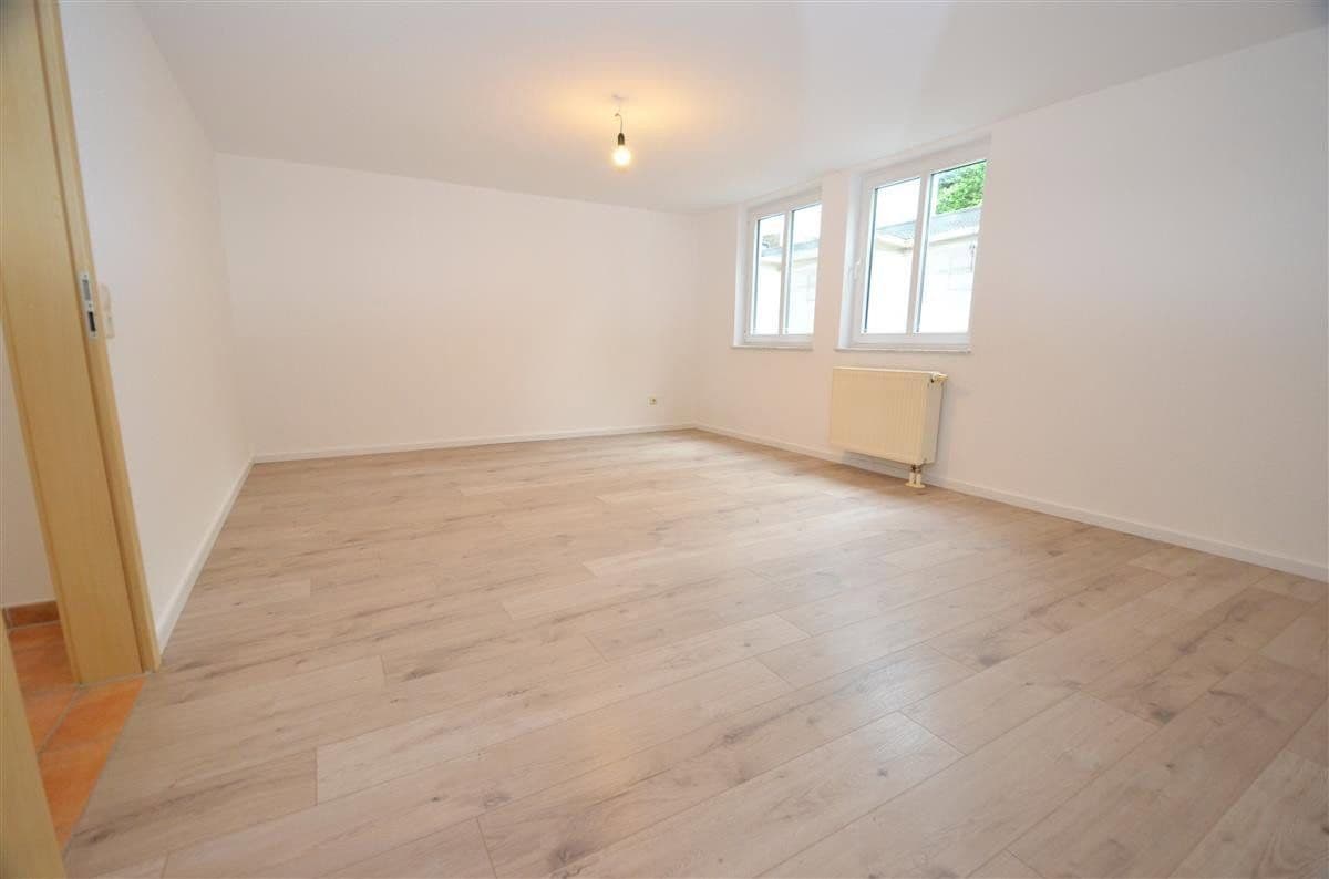 Prodej domu 143 m², pozemek 555 m², Rottweil, Bádensko-Württembersko Prodej domu 143 m², pozemek 555 m², Rottweil, Bádensko-Württembersko