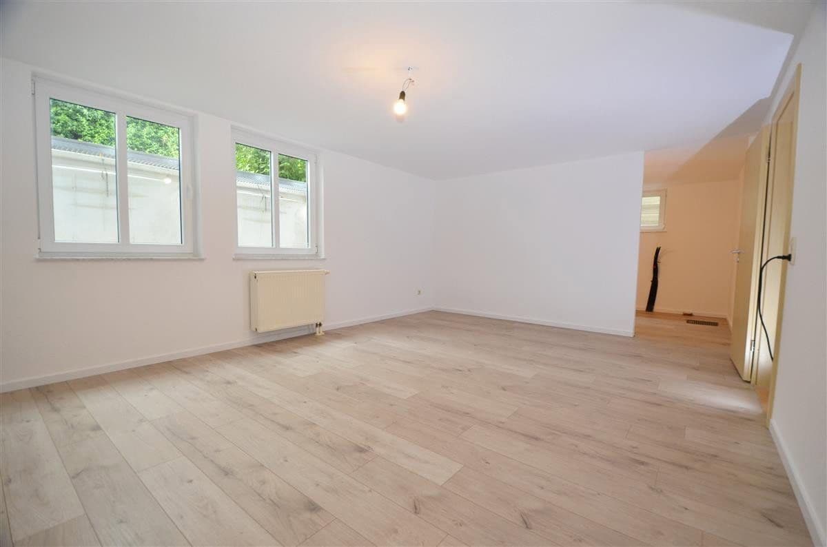 Prodej domu 143 m², pozemek 555 m², Rottweil, Bádensko-Württembersko Prodej domu 143 m², pozemek 555 m², Rottweil, Bádensko-Württembersko