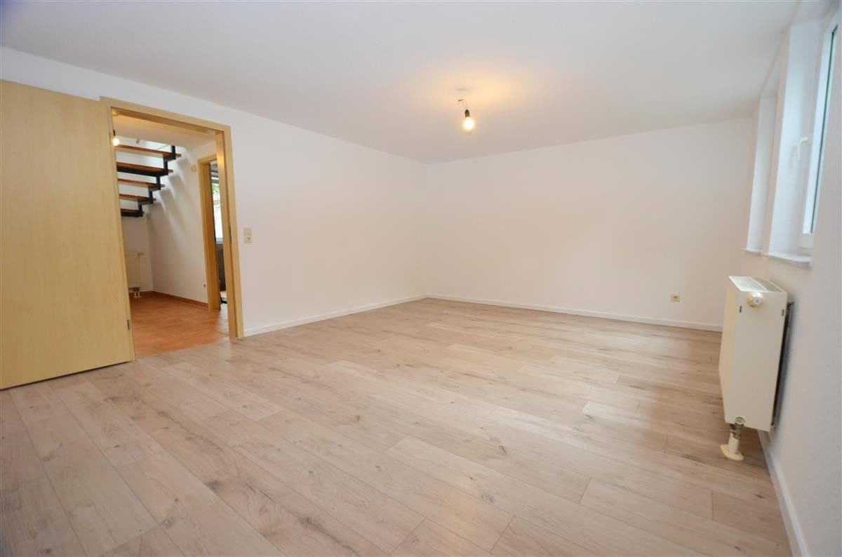 Prodej domu 143 m², pozemek 555 m², Rottweil, Bádensko-Württembersko Prodej domu 143 m², pozemek 555 m², Rottweil, Bádensko-Württembersko