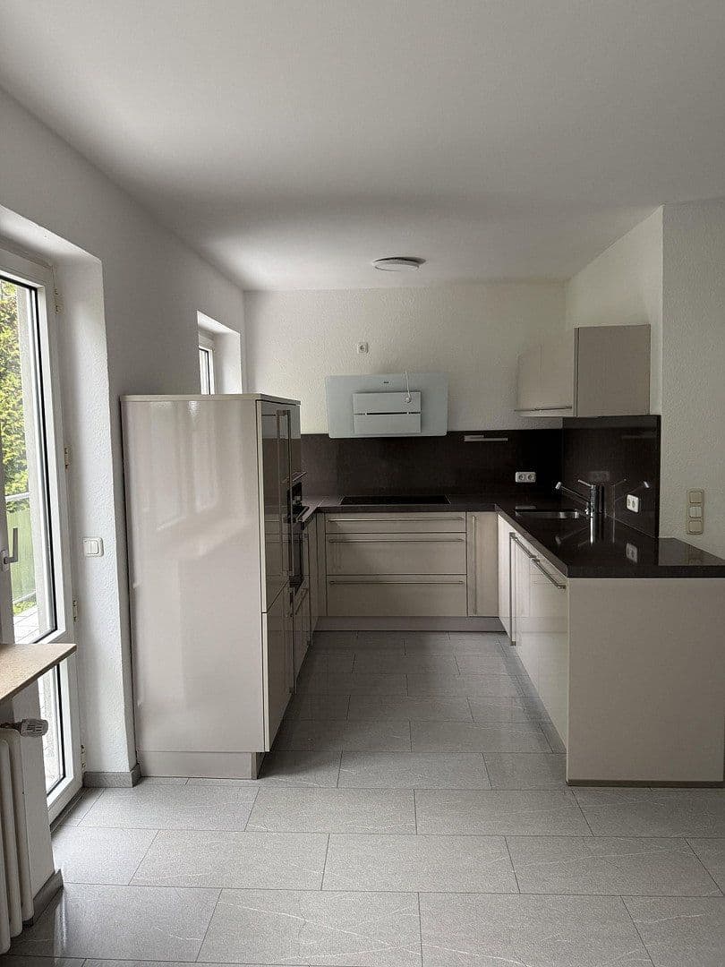 Pronájem bytu 2+kk 56 m², Essen, Severní Porýní-Vestfálsko Pronájem bytu 2+kk 56 m², Essen, Severní Porýní-Vestfálsko