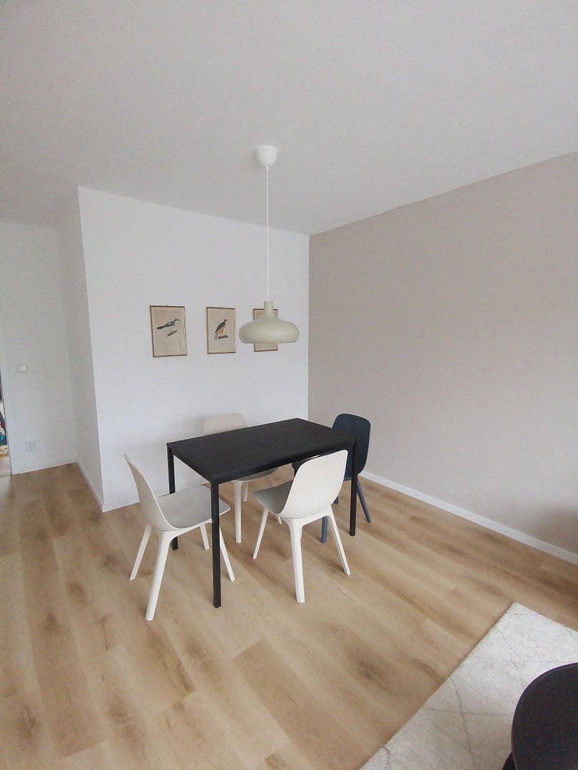 Pronájem bytu 3+1 74 m², Hoffmannstr. 1A, Berlin, Berlín Pronájem bytu 3+1 74 m², Hoffmannstr. 1A, Berlin, Berlín