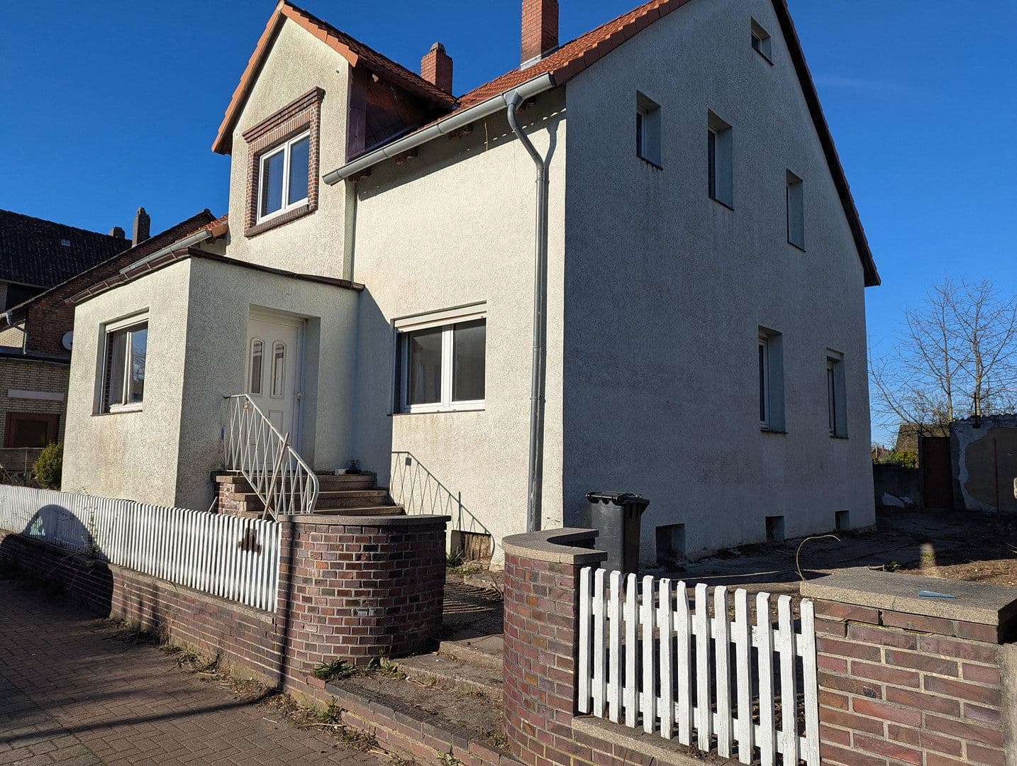 Prodej domu 280 m², pozemek 800 m², Frehenbergstraße 15, Ilsede, Dolní Sasko Prodej domu 280 m², pozemek 800 m², Frehenbergstraße 15, Ilsede, Dolní Sasko