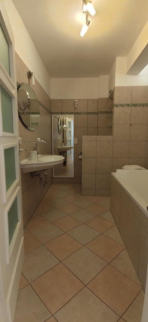 Pronájem bytu 2+kk 62 m², Yorckstr. 20, Düsseldorf, Severní Porýní-Vestfálsko Pronájem bytu 2+kk 62 m², Yorckstr. 20, Düsseldorf, Severní Porýní-Vestfálsko