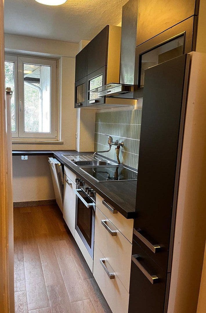 Pronájem bytu 3+1 74 m², Dillmannstr. 12, Stuttgart, Bádensko-Württembersko Pronájem bytu 3+1 74 m², Dillmannstr. 12, Stuttgart, Bádensko-Württembersko