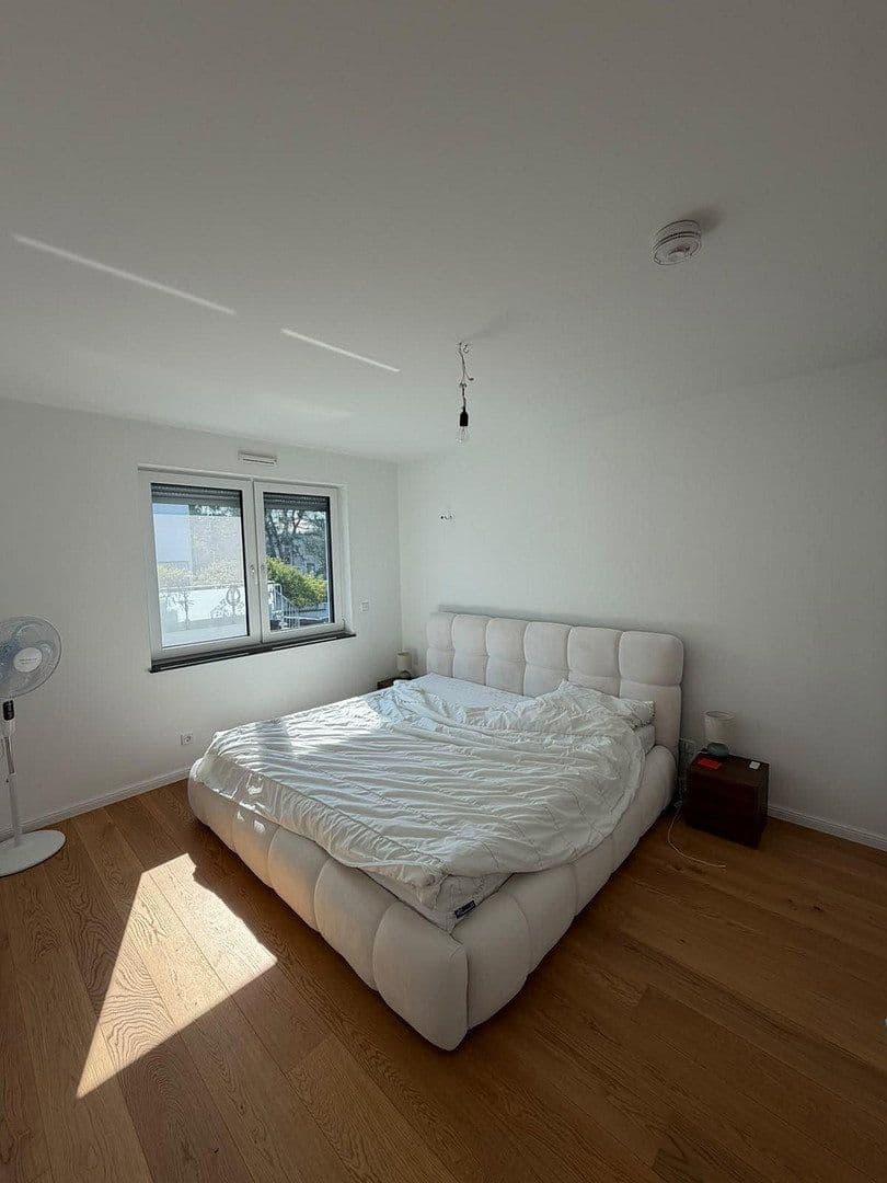 Pronájem bytu 2+1 58 m², Karlstr.23a, Neu-Isenburg, Hessen Pronájem bytu 2+1 58 m², Karlstr.23a, Neu-Isenburg, Hessen
