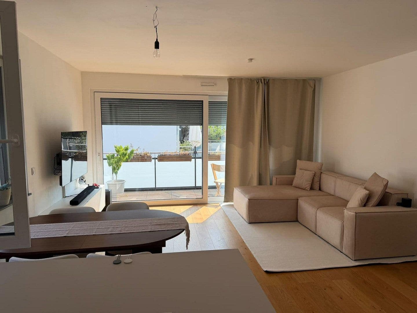 Pronájem bytu 2+1 58 m², Karlstr.23a, Neu-Isenburg, Hessen Pronájem bytu 2+1 58 m², Karlstr.23a, Neu-Isenburg, Hessen