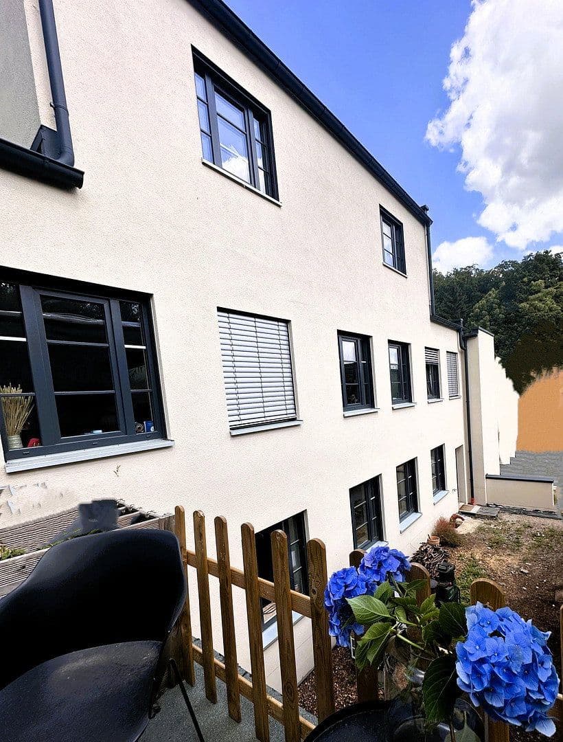 Prodej domu 261 m², pozemek 700 m², Oberfrohnaer Str. 135, Chemnitz, Sasko Prodej domu 261 m², pozemek 700 m², Oberfrohnaer Str. 135, Chemnitz, Sasko