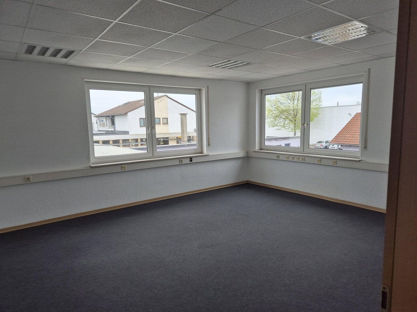 Pronájem kanceláře 187 m², Rudolf Diesel Str. 5, Schwetzingen, Bádensko-Württembersko Pronájem kanceláře 187 m², Rudolf Diesel Str. 5, Schwetzingen, Bádensko-Württembersko