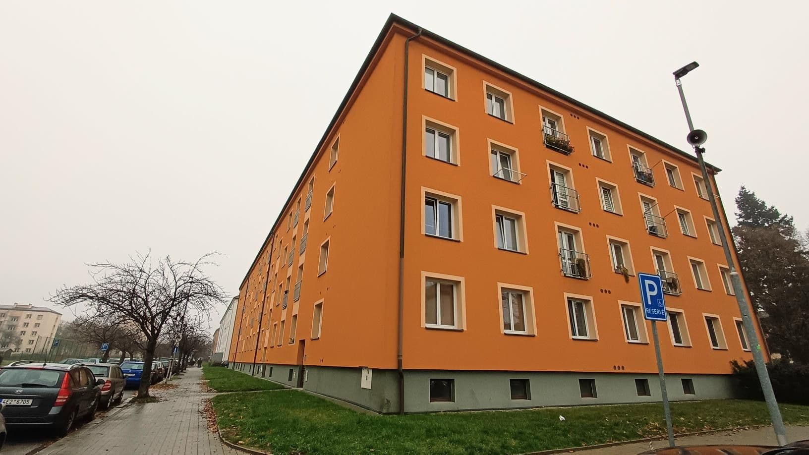 Pronájem bytu 2+1 54 m², Benešovo náměstí, Pardubice, Pardubický kraj Pronájem bytu 2+1 54 m², Benešovo náměstí, Pardubice, Pardubický kraj