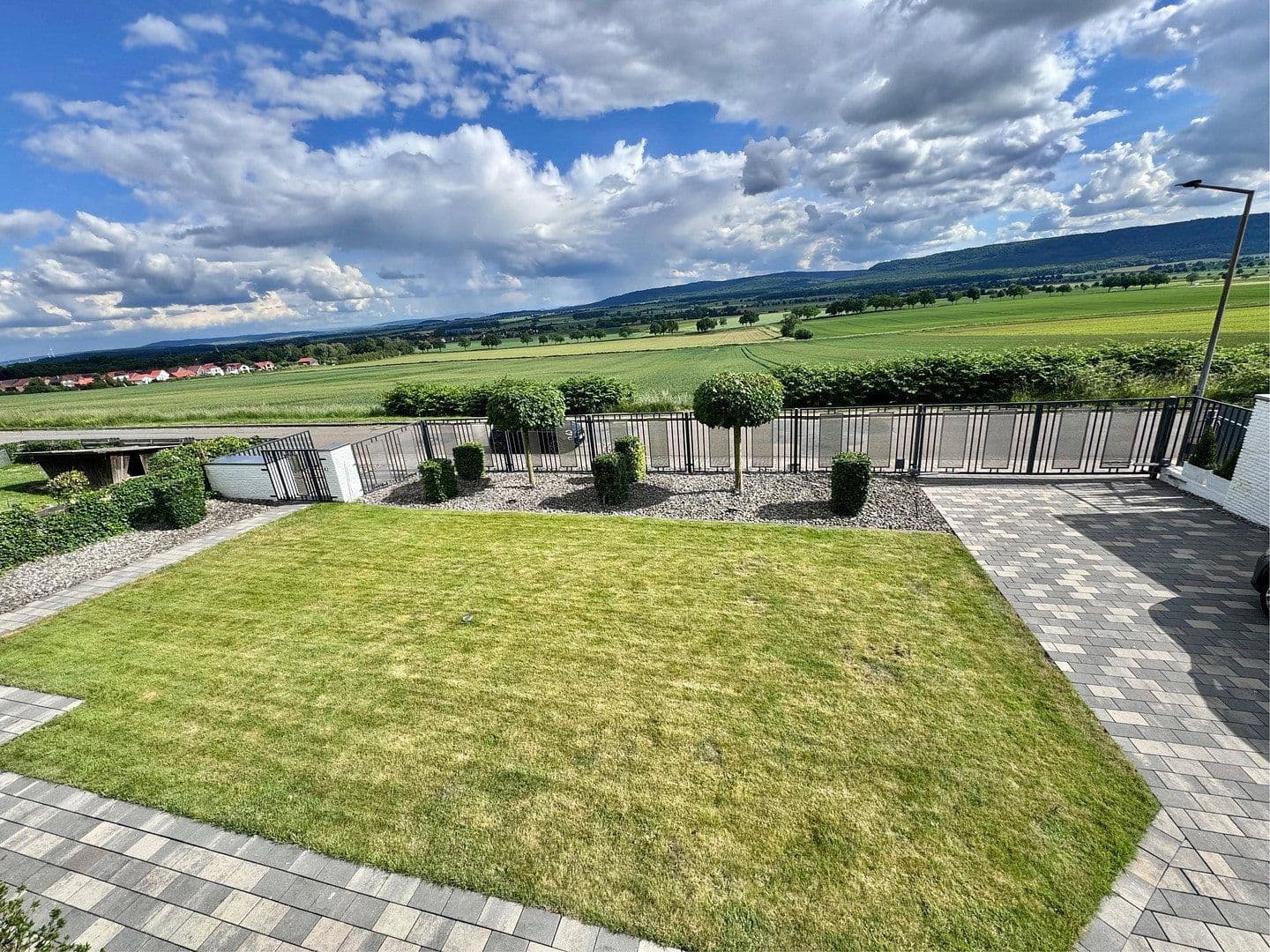 Prodej domu 320 m², pozemek 987 m², Springe, Dolní Sasko Prodej domu 320 m², pozemek 987 m², Springe, Dolní Sasko
