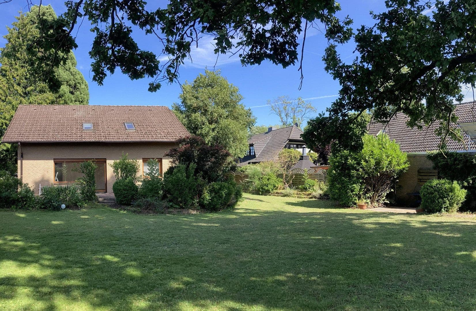 Prodej domu 156 m², pozemek 1.057 m², Lehre, Dolní Sasko Prodej domu 156 m², pozemek 1.057 m², Lehre, Dolní Sasko