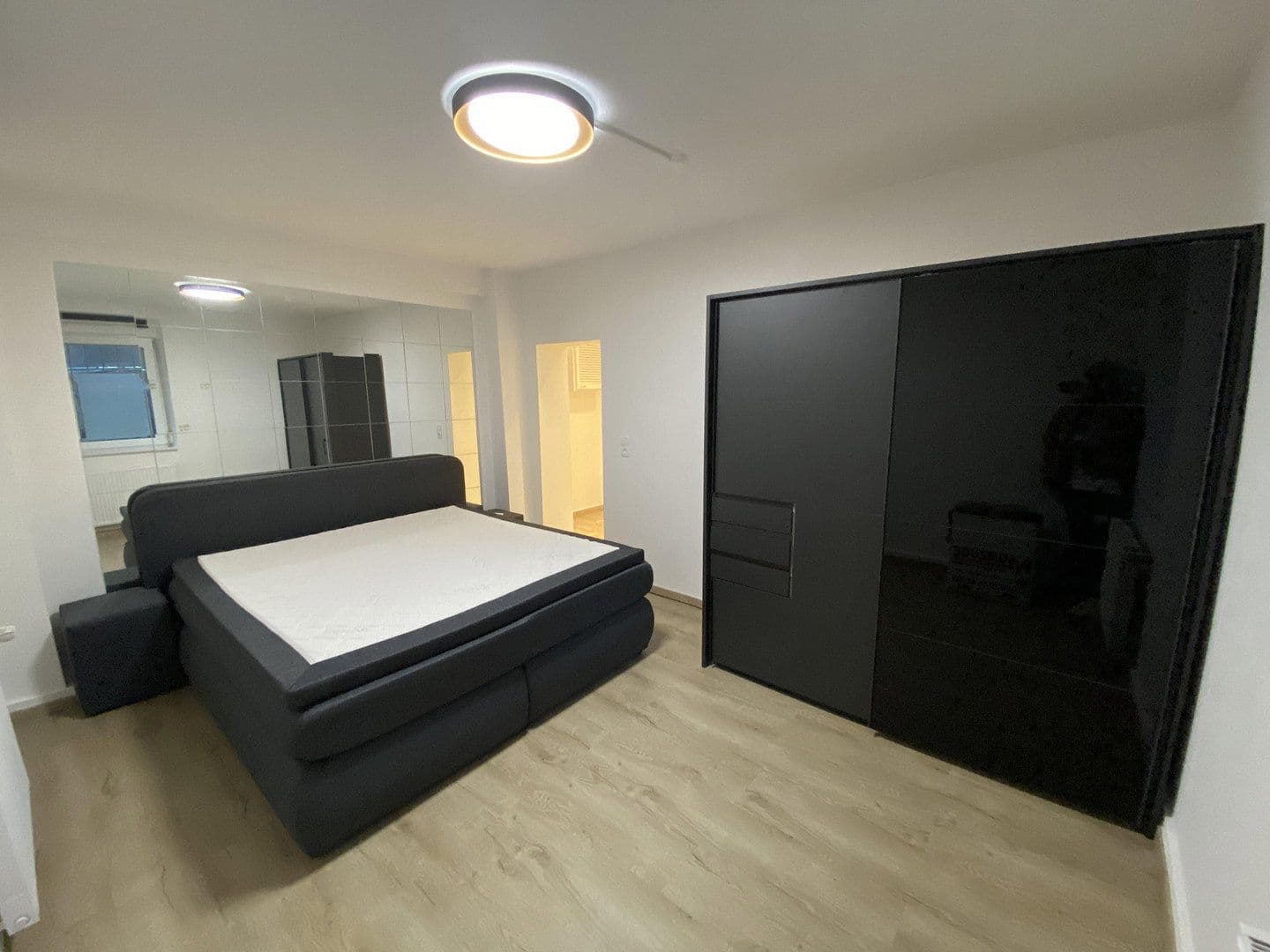 Pronájem bytu 2+1 57 m², Senefelderstraße 100, Stuttgart, Bádensko-Württembersko Pronájem bytu 2+1 57 m², Senefelderstraße 100, Stuttgart, Bádensko-Württembersko