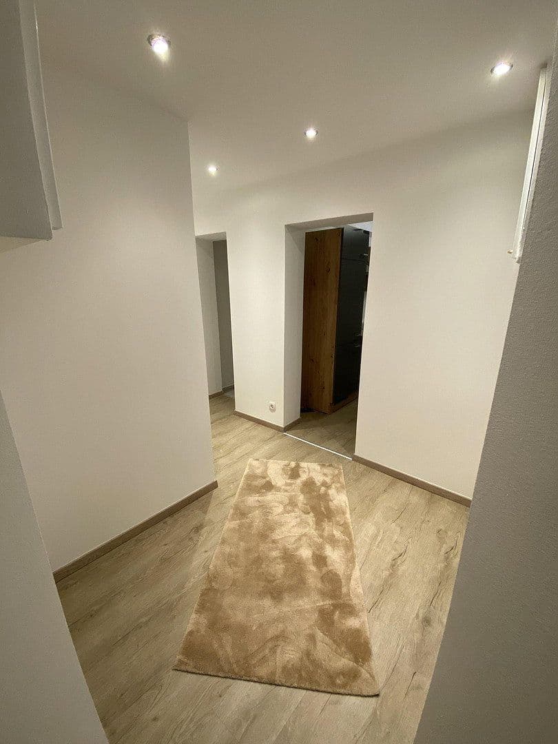 Pronájem bytu 2+1 57 m², Senefelderstraße 100, Stuttgart, Bádensko-Württembersko Pronájem bytu 2+1 57 m², Senefelderstraße 100, Stuttgart, Bádensko-Württembersko