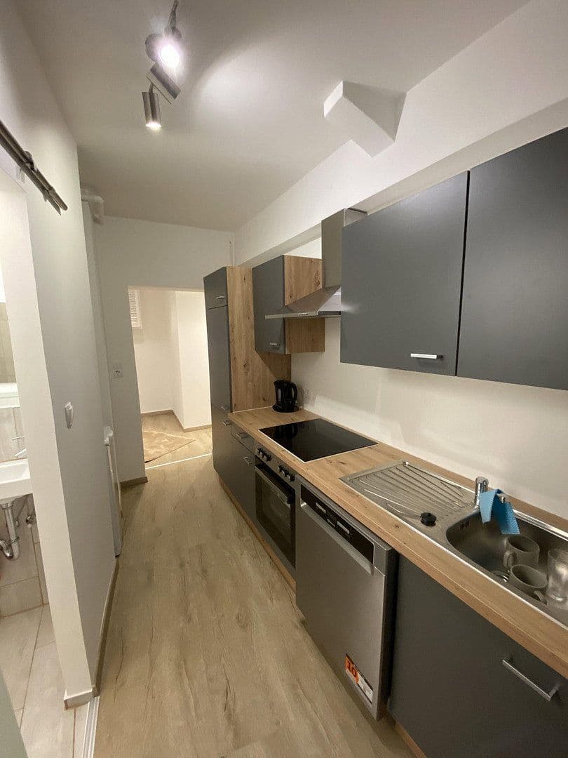 Pronájem bytu 2+1 57 m², Senefelderstraße 100, Stuttgart, Bádensko-Württembersko Pronájem bytu 2+1 57 m², Senefelderstraße 100, Stuttgart, Bádensko-Württembersko