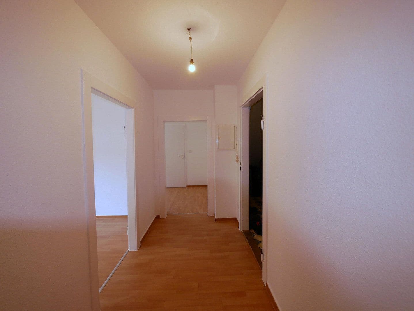 Pronájem bytu 2+1 41 m², Limmerstraße 10, Hannover, Dolní Sasko Pronájem bytu 2+1 41 m², Limmerstraße 10, Hannover, Dolní Sasko