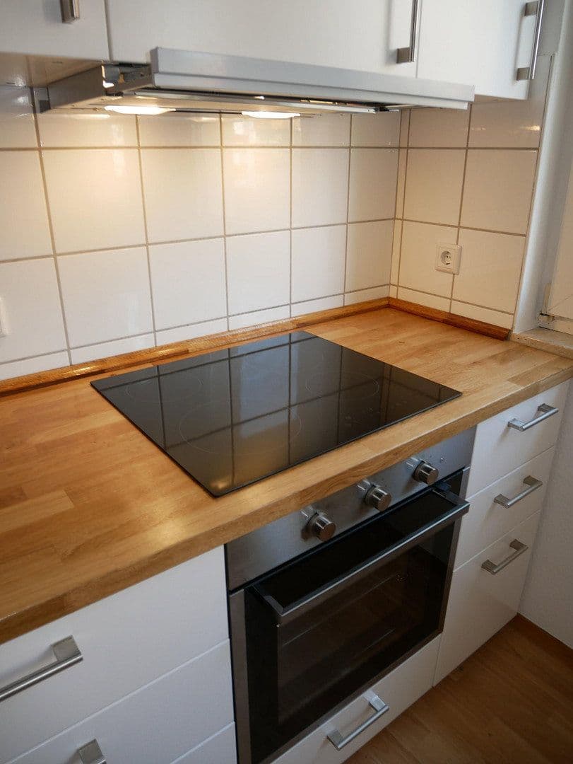 Pronájem bytu 2+1 41 m², Limmerstraße 10, Hannover, Dolní Sasko Pronájem bytu 2+1 41 m², Limmerstraße 10, Hannover, Dolní Sasko