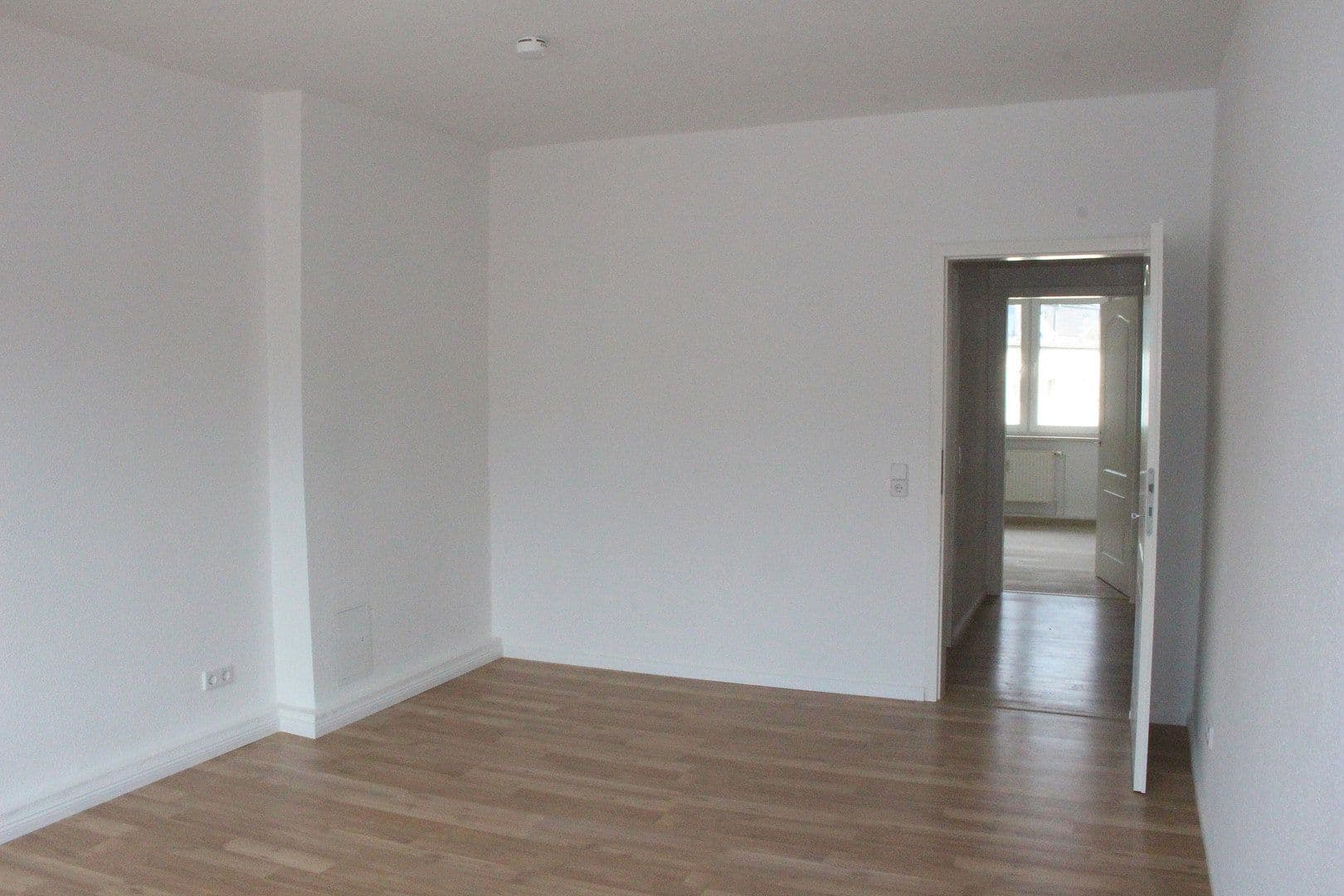 Pronájem bytu 4+1 117 m², Lessingstraße 57, Magdeburg, Sasko-Anhaltsko Pronájem bytu 4+1 117 m², Lessingstraße 57, Magdeburg, Sasko-Anhaltsko
