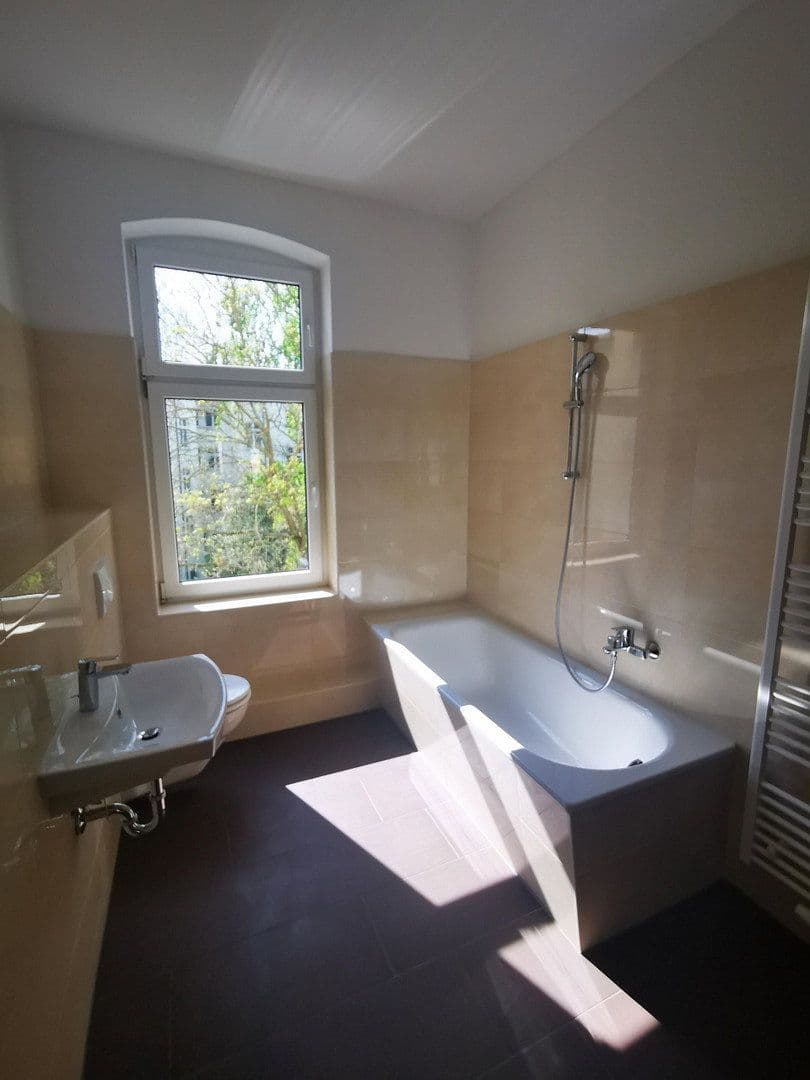 Pronájem bytu 4+1 105 m², Lessingstraße 57, Magdeburg, Sasko-Anhaltsko Pronájem bytu 4+1 105 m², Lessingstraße 57, Magdeburg, Sasko-Anhaltsko
